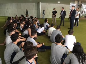 RODRIGO COELHO CONVERSA COM ESTUDANTES DO PROGRAMA CÂMARA MIRIM