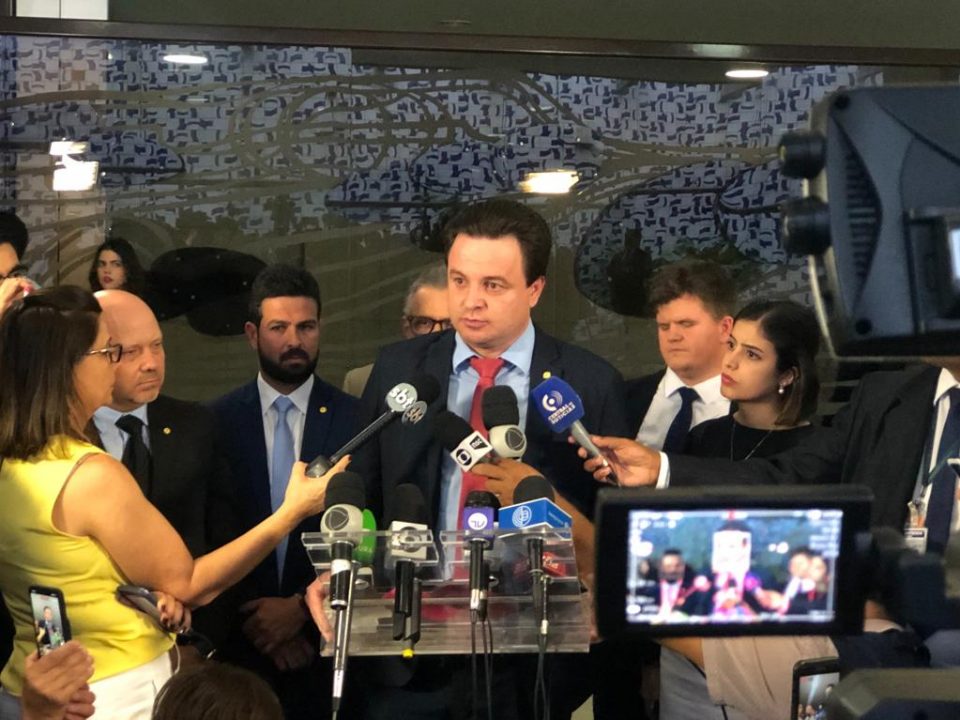 RODRIGO COELHO PROTOCOLA AÇÃO CONTRA O PSB NO TSE